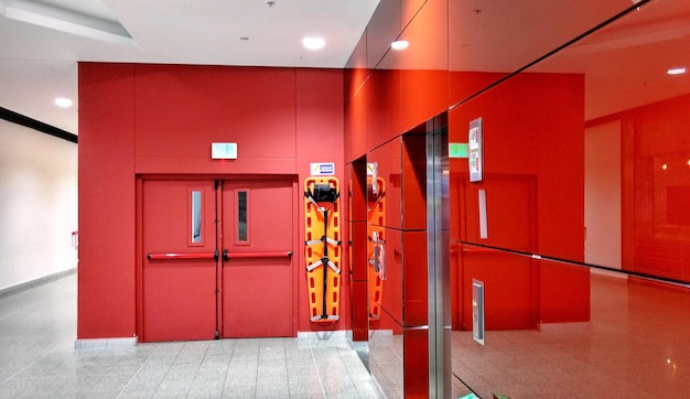 corridor-building_1048944-26784244